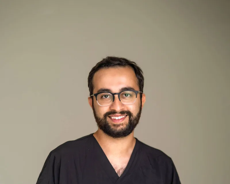Tannlege Anas Alhaydar ved Tannkontoret